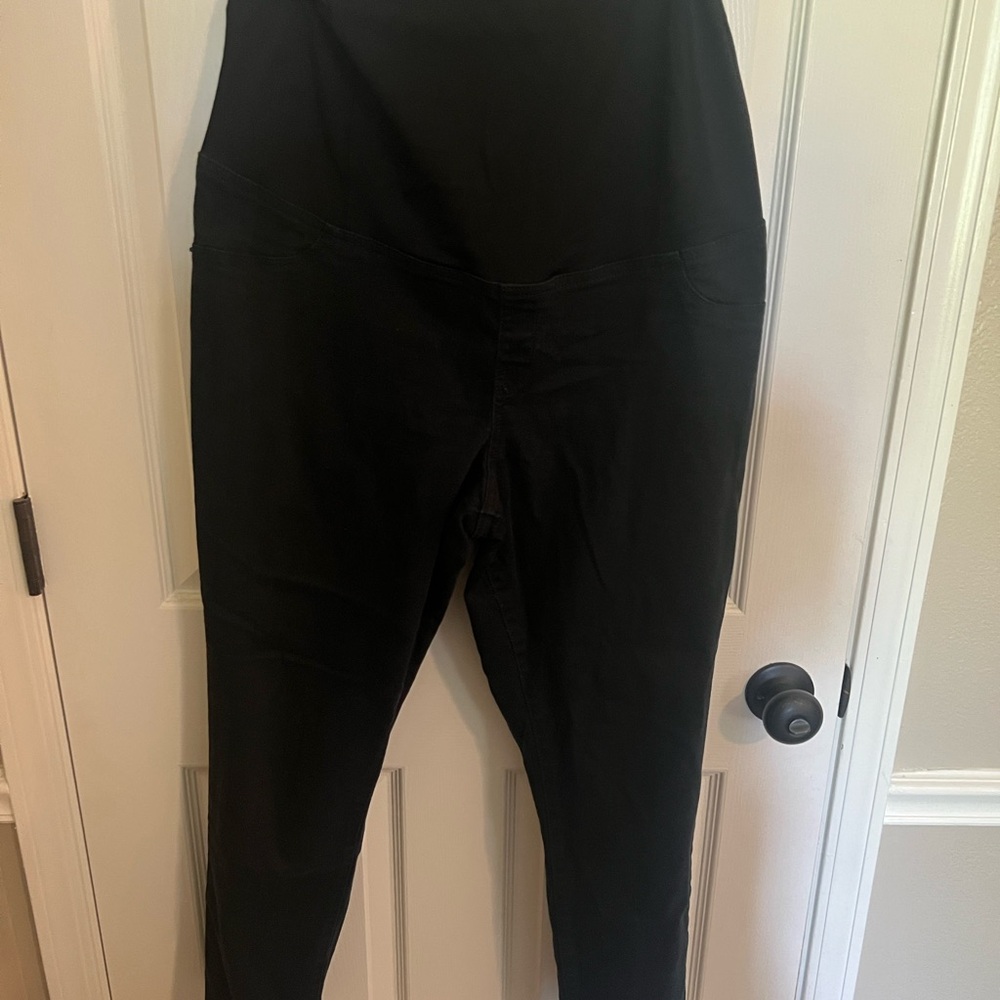 Isabel Maternity by Ingrid & Isabel Black and Light Denim Skinny Pants